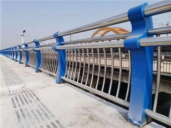 黄石304不锈钢复合管护栏的生产工艺揭秘
